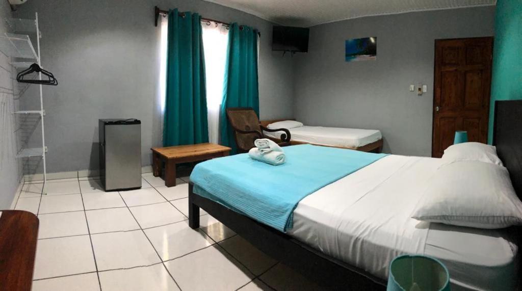 Hotel Colibri Manuel Antonio Esterno foto
