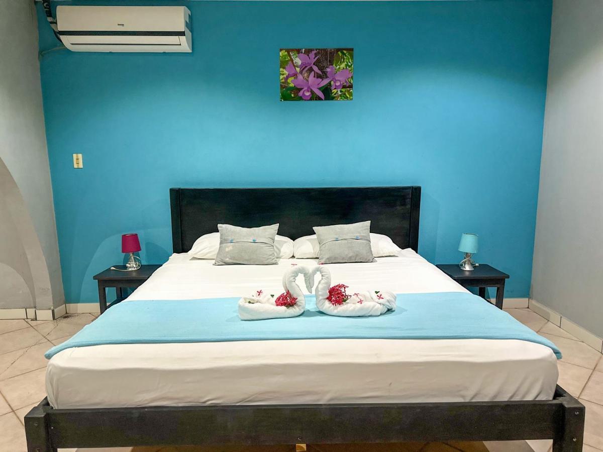 Hotel Colibri Manuel Antonio Esterno foto