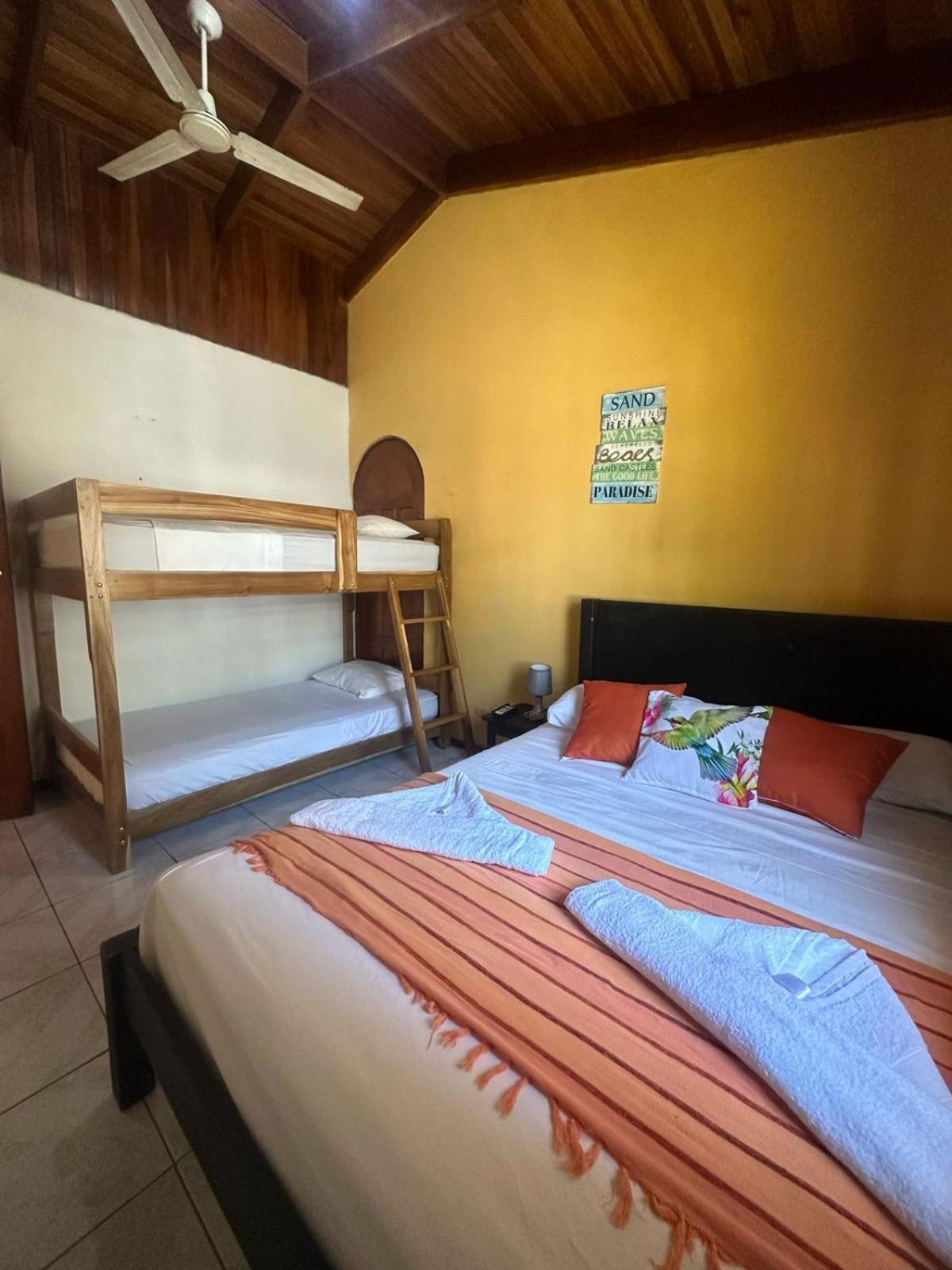 Hotel Colibri Manuel Antonio Esterno foto